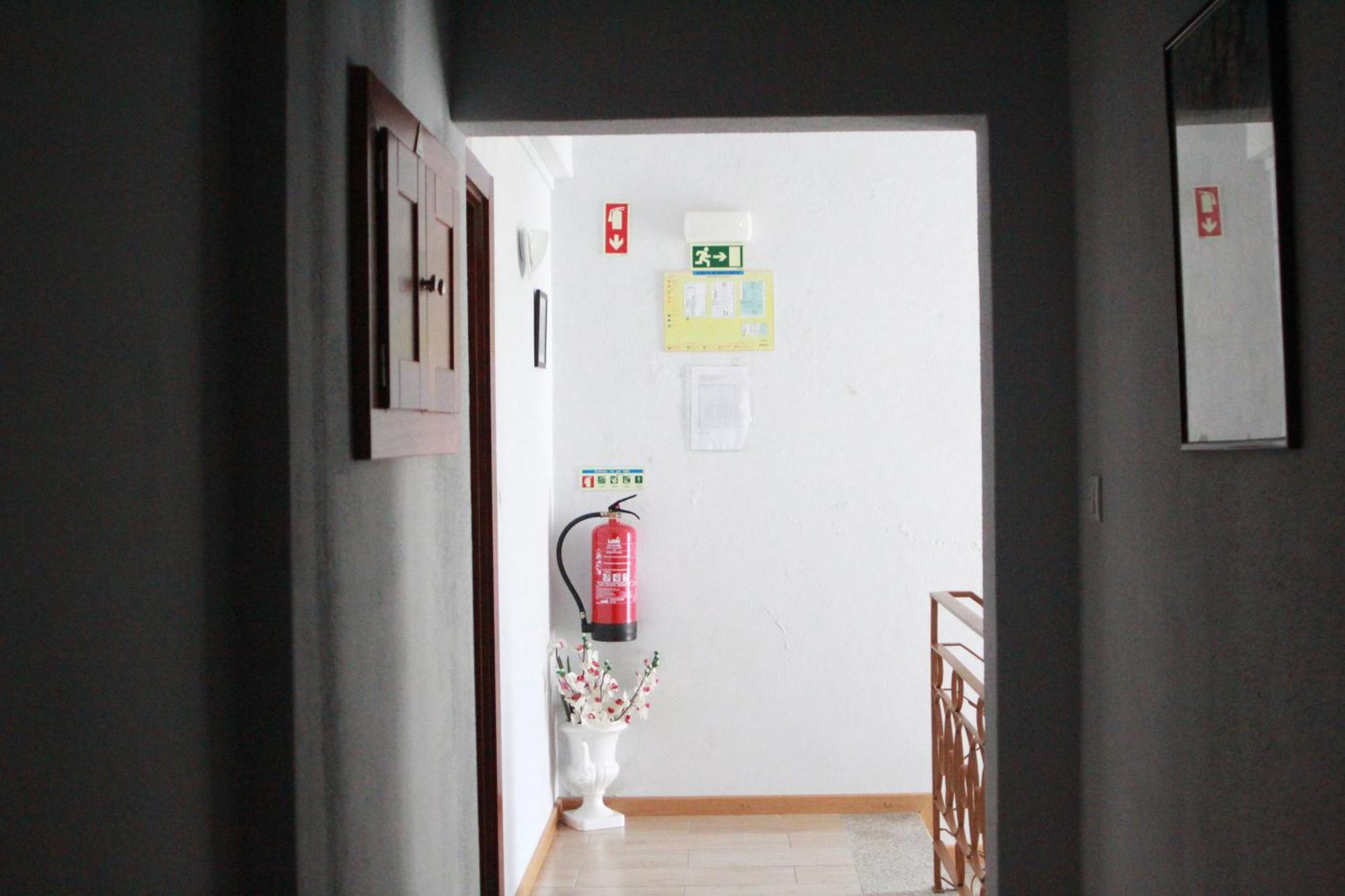 Cacula, Alojamento Local Hotel ตอร์เฮ เด มองคอร์โว ภายนอก รูปภาพ